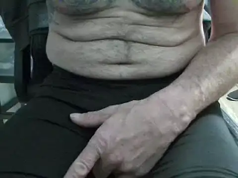 overaveragefreak4you online show from 15, 12, 2024