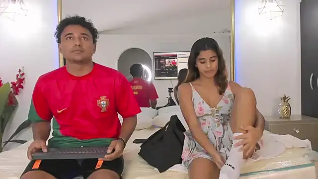 Snapshot of mia_and_masterboy chatting on 10, 12, 2024 mia and masterboy online show from 10, 12, 2024