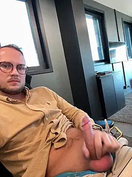 Snapshot of thehornyguy97 chatting on 23, 4, 2026 thehornyguy97 online show from 23, 4, 2026