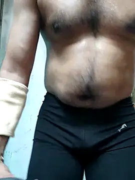 Snapshot of Wild-Honey chatting on 12, 9, 2025 Wild-Honey online show from 12, 9, 2025