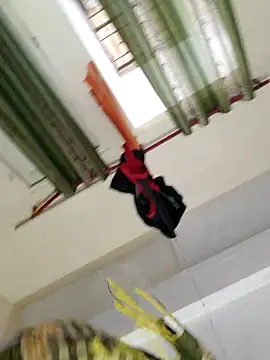 Snapshot of Wild-Honey chatting on 30, 9, 2025 Wild-Honey online show from 30, 9, 2025