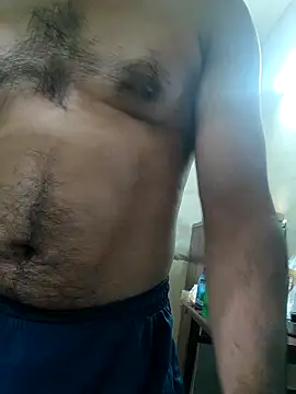 Snapshot of Wild-Honey chatting on 9, 10, 2025 Wild-Honey online show from 9, 10, 2025