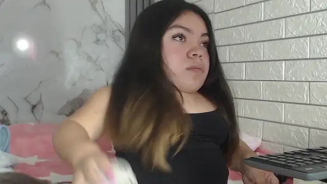 Michelle Brooks online show from 8, 3, 2025