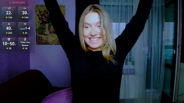 Snapshot of TaylorBre chatting on 4, 10, 2025 TaylorBre online show from 4, 10, 2025