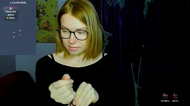 Snapshot of TaylorBre chatting on 9, 11, 2025 TaylorBre online show from 9, 11, 2025