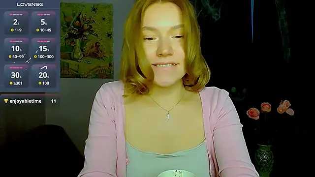 Snapshot of TaylorBre chatting on 11, 11, 2025 TaylorBre online show from 11, 11, 2025