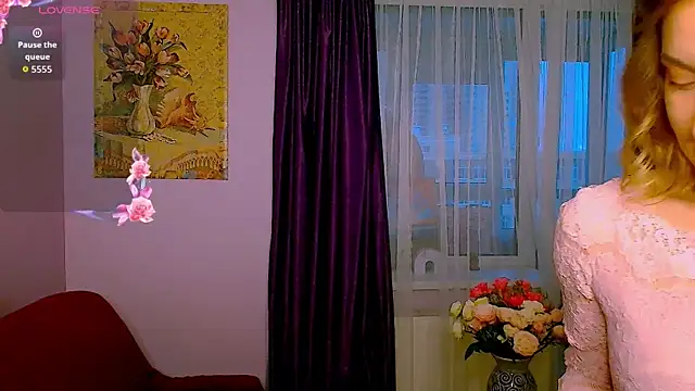 Snapshot of TaylorBre chatting on 22, 11, 2025 TaylorBre online show from 22, 11, 2025