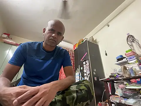 Snapshot of SammyChocolateIndian chatting on 4, 3, 2025 SammyChocolateIndian online show from 4, 3, 2025