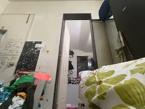 Snapshot of SammyChocolateIndian chatting on 17, 10, 2025 SammyChocolateIndian online show from 17, 10, 2025