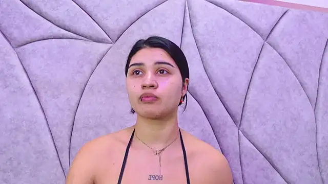 venusowen  online show from 9, 11, 2025