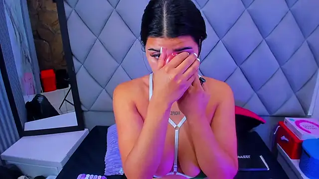 venusowen  online show from 21, 12, 2025