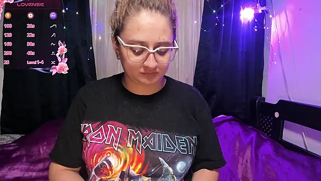 AnnieBigBoobs online show from 16, 3, 2025