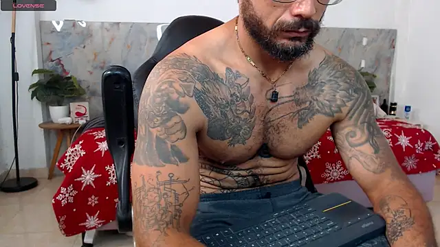 Snapshot of hanz_col chatting on 18, 6, 2026 hanz col online show from 18, 6, 2026