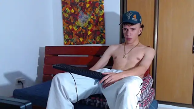 Snapshot of Keeny16 chatting on 16, 1, 2025 Keeny16 online show from 16, 1, 2025