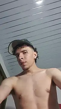 Snapshot of Keeny16 chatting on 21, 10, 2025 Keeny16 online show from 21, 10, 2025