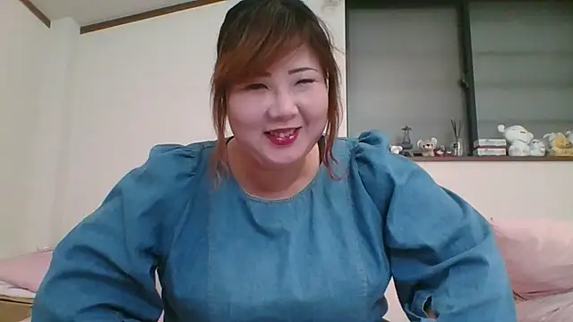 Snapshot of SAKU-RA-chan chatting on 22, 3, 2025 SAKU-RA-chan online show from 22, 3, 2025