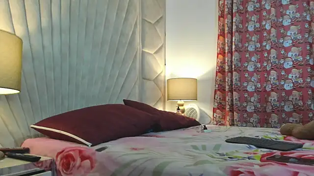 Snapshot of Jade_squirtt chatting on 24, 11, 2025 Jade squirtt online show from 24, 11, 2025