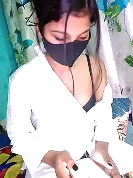 Reena Singh53 online show from 5, 1, 2025