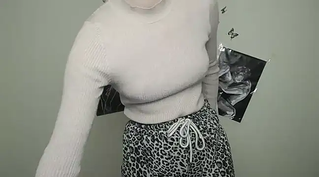 Snapshot of _StAcY chatting on 4, 2, 2025 StAcY online show from 4, 2, 2025