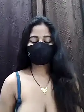 Lalisa sexy online show from 7, 4, 2026