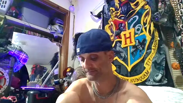 Snapshot of slinginbigD chatting on 14, 12, 2025 slinginbigD online show from 14, 12, 2025