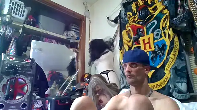 Snapshot of slinginbigD chatting on 15, 12, 2025 slinginbigD online show from 15, 12, 2025