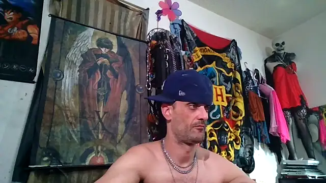 Snapshot of slinginbigD chatting on 11, 2, 2026 slinginbigD online show from 11, 2, 2026