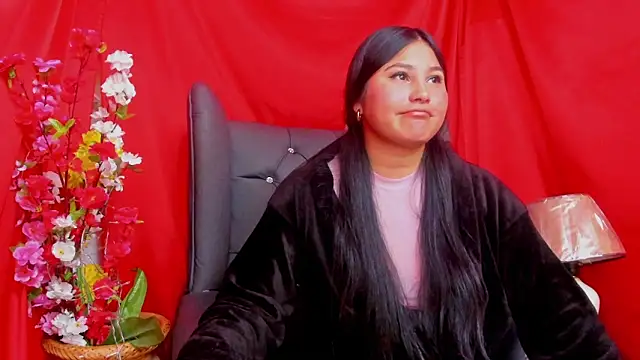 Little Ivy online show from 20, 2, 2025