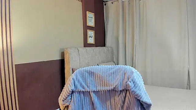 Little Ivy online show from 6, 4, 2026