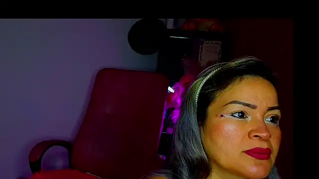 scarletteowens online show from 15, 4, 2026