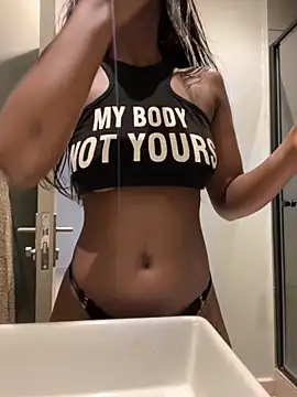 Snapshot of mmbaliii chatting on 27, 11, 2025 mmbaliii online show from 27, 11, 2025