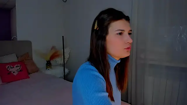 Laura Leee online show from 9, 2, 2025