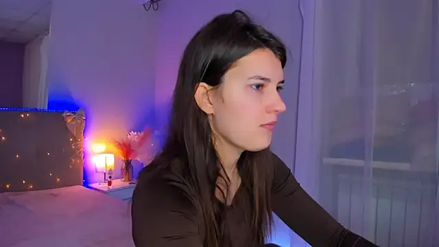 Laura Leee online show from 1, 3, 2026