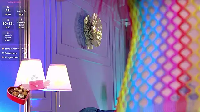 SerenaReese online show from 15, 2, 2025