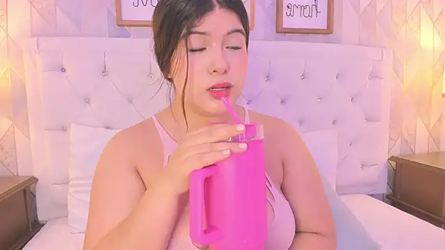 Snapshot of martina_rivera_ chatting on 22, 5, 2026 martina rivera online show from 22, 5, 2026