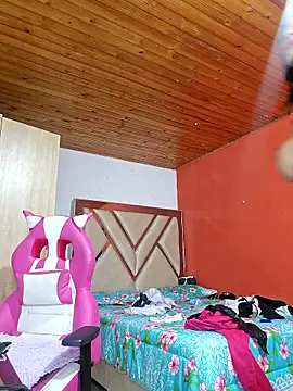 Shermie24 online show from 22, 10, 2025