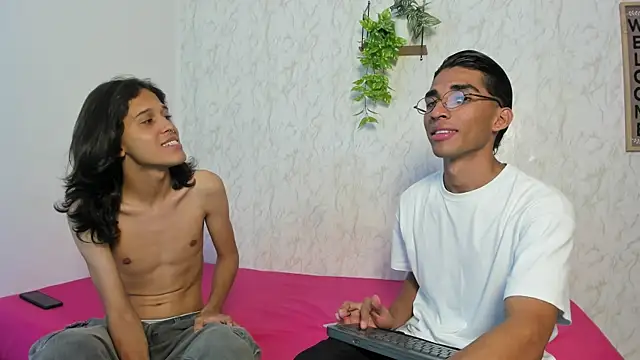 Snapshot of jony_honey chatting on 10, 6, 2026 jony honey online show from 10, 6, 2026