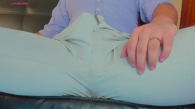 Snapshot of MrLonely02 chatting on 17, 12, 2024 MrLonely02 online show from 17, 12, 2024