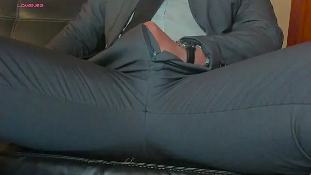 Snapshot of MrLonely02 chatting on 9, 1, 2025 MrLonely02 online show from 9, 1, 2025