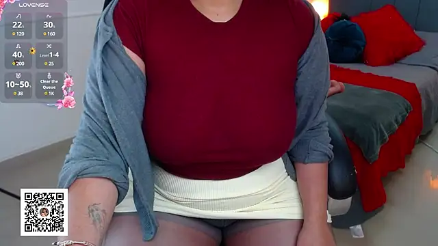 VictoriaMontero30000 online show from 13, 1, 2025