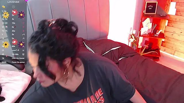 VictoriaMontero30000 online show from 24, 9, 2025