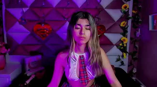 NahomiConnor  online show from 17, 3, 2025