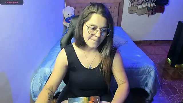 Sabrina Hall  online show from 26, 2, 2025