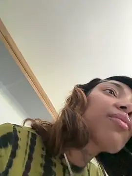 butterflybootyy online show from 10, 9, 2025