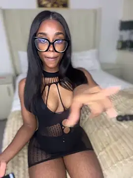 Snapshot of BhadBhad_Kitty chatting on 11, 3, 2025 BhadBhad Kitty online show from 11, 3, 2025