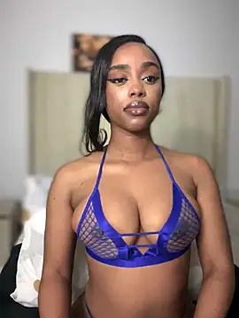 Snapshot of BhadBhad_Kitty chatting on 11, 10, 2025 BhadBhad Kitty online show from 11, 10, 2025