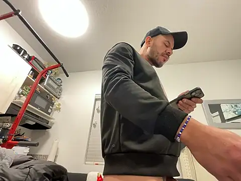 Snapshot of ganosex chatting on 6, 12, 2024 ganosex online show from 6, 12, 2024