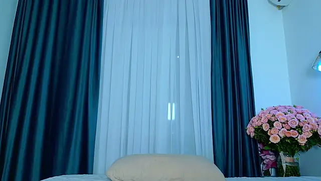 Snapshot of Brenda_M00n chatting on 26, 11, 2025 Brenda M00n online show from 26, 11, 2025