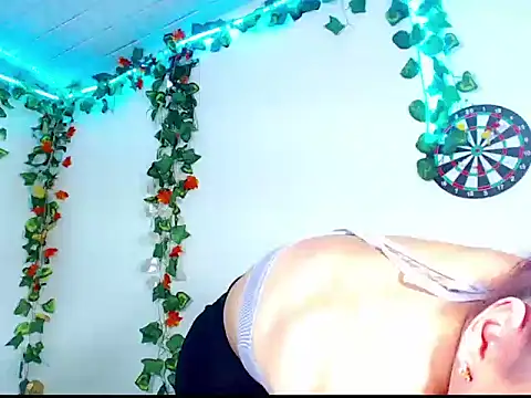 Snapshot of deboraath chatting on 10, 6, 2026 deboraath online show from 10, 6, 2026
