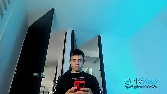 Snapshot of michael_boy88 chatting on 9, 9, 2025 michael boy88 online show from 9, 9, 2025